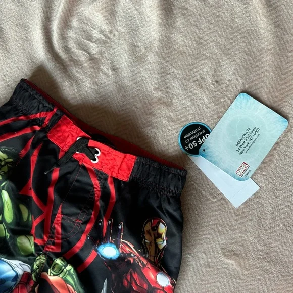 NWT Marvel boys swim trunks - size 7 - Picture 5 of 7